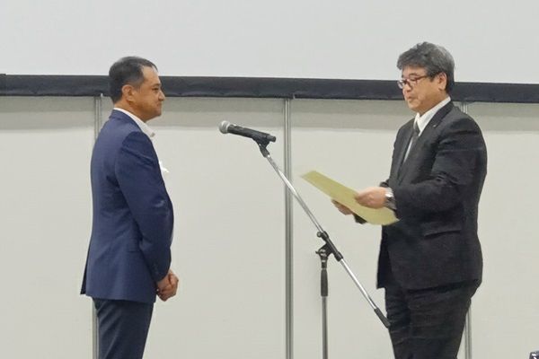 箱から皿になるパッケージ「beakx」がJAPAN PACK AWARDS 2025で最優秀賞受賞！