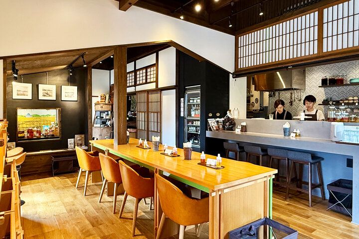 解放感あふれるテラスでハニーなティータイム♪ 小田原の隠れ家はちみつ専門店「カフェあさみどり」