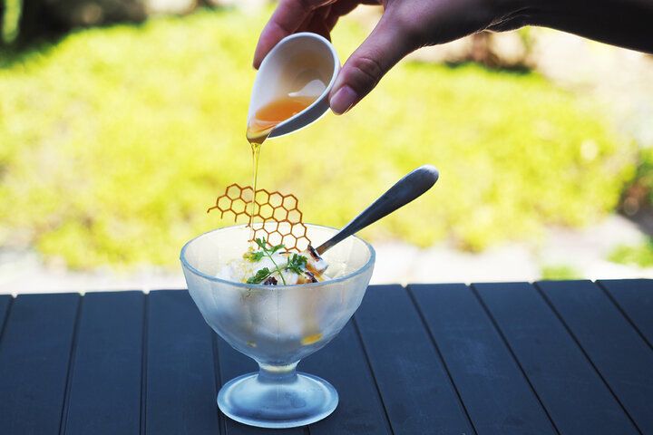 解放感あふれるテラスでハニーなティータイム♪ 小田原の隠れ家はちみつ専門店「カフェあさみどり」