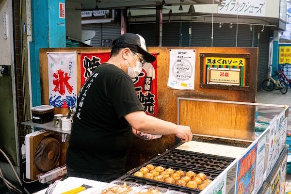 【東大阪】カリッと、ふわっと、たこせんの午後。【宮良たこやき本舗】