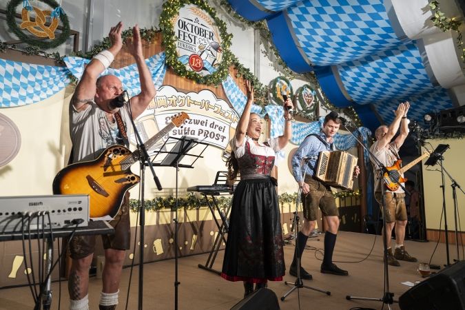 福岡オクトーバーフェスト2025 音楽 ステージ