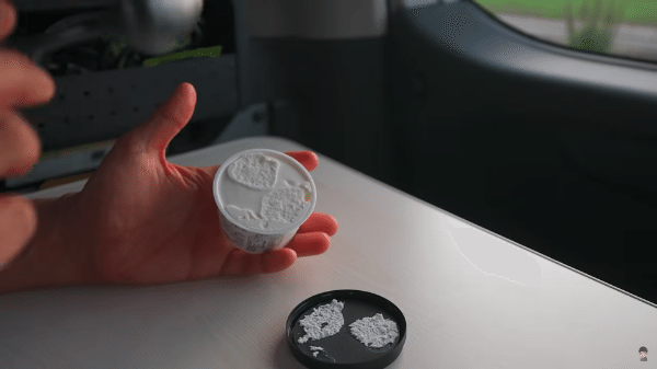 キャンプで失敗しがち！薪と炭の簡単な火おこしと失敗しないためのコツを上級者が徹底解説！