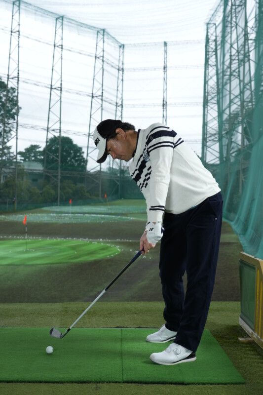 ダフりを防ぐには？体の回転と手元の位置に注目しよう！