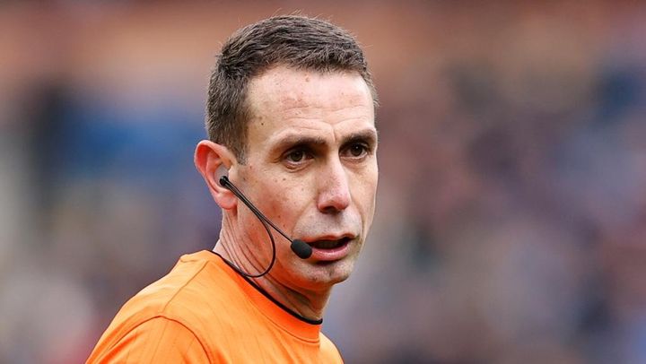 解雇された43歳元プレミアリーグ審判、児童わいせつ画像作成の罪を認める