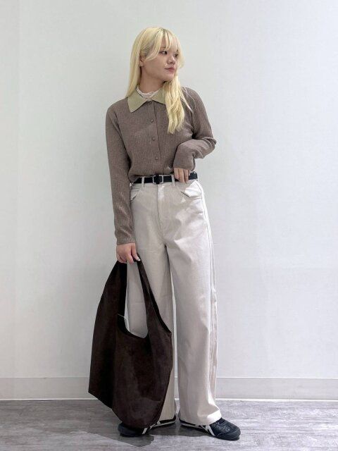 2025秋冬グローバルワーク新作襟付きカーディガン