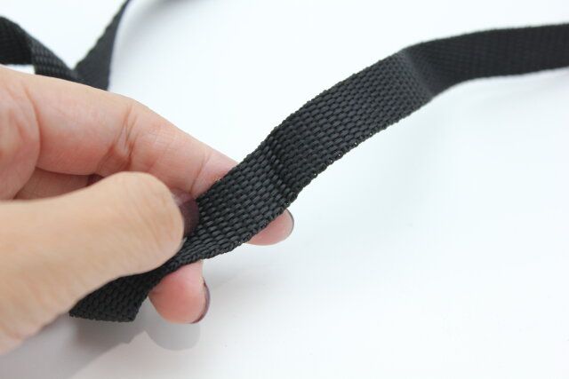 ダイソーのリール付カードケース 内側両面ポケットの紐