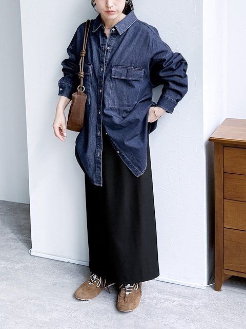 黒ロングスカートコーデ1