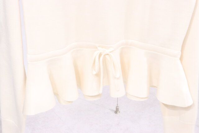 GUのペプラムニットプルオーバー by rokh +X2