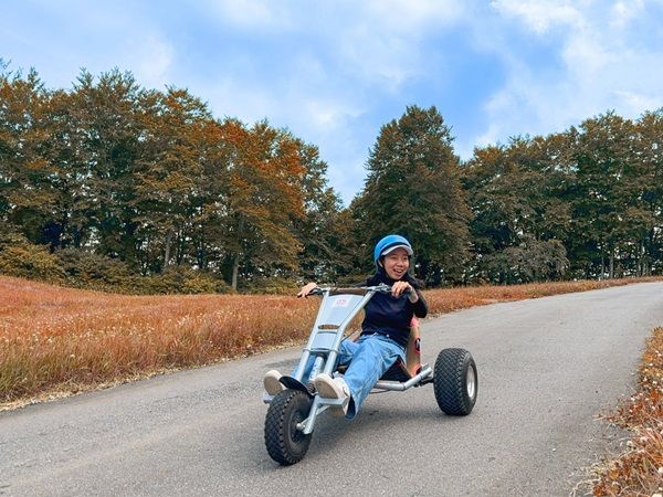 【新潟県湯沢町】紅葉の中で熱気球や夜祭りを楽しめる「GALA Autumn Park」がGALA湯沢スキー場で営業