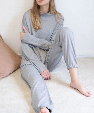 やわらかな着心地の保湿生地を使用した秋冬の新作パジャマ＆枕カバー、「Bii」より登場