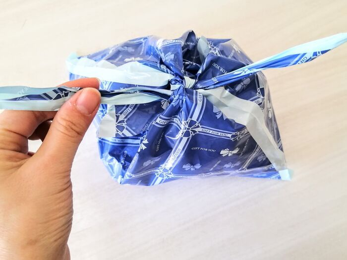 「空き袋」捨てる前にやってみて！レジ袋みたいに結べる