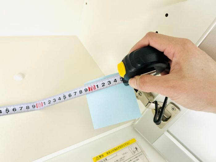 棚の内寸がピタッと測れる！身近な文房具でできるメジャー計測の裏ワザが天才的♡