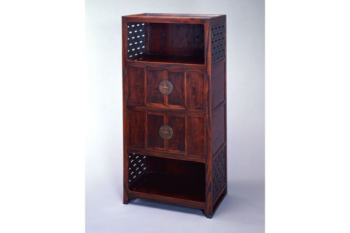 《拭漆欅真鍮金具三段棚》