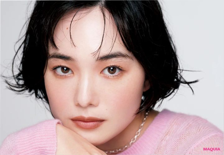 【奥二重のアイメイク】腫れぼったさ回避！ベージュ×ラメでホリを起こす長井式テク