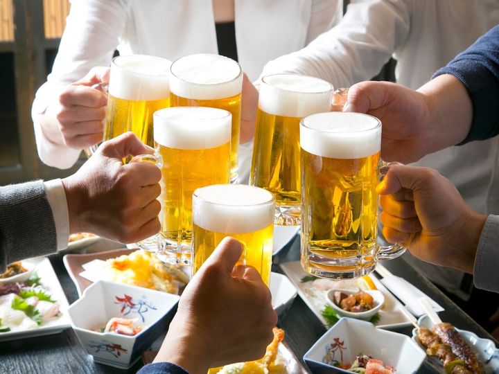 「この日、あいてる？」と日程だけ聞かれ、困惑したことのある人は多いだろう。38歳女性は、相手を断りづらい状況にしないよう日頃から気を配っていたが、思いがけず失敗した経験があるという。「言葉を尽くす」のは難しい。※サムネイル画像：PIXTA