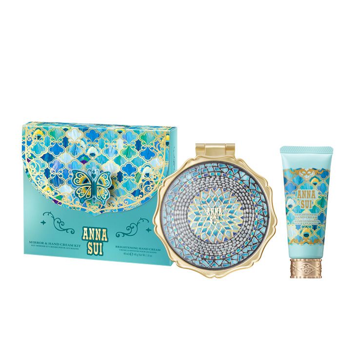 真のおしゃれさんは指先までこだわって。ネイルにまつわるミニトピックス6選