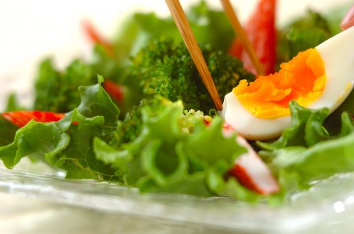 ブロッコリーとグリーンリーフのサラダの作り方1