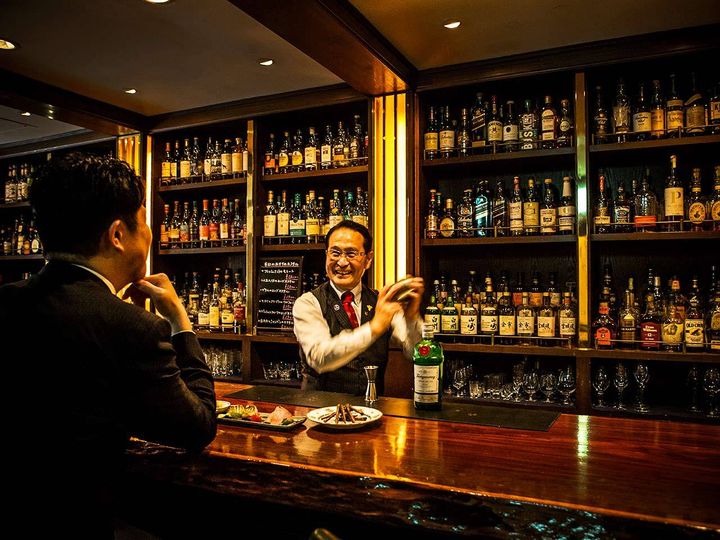 船橋『FOODS BAR BLUE CANARY 本店』の内観