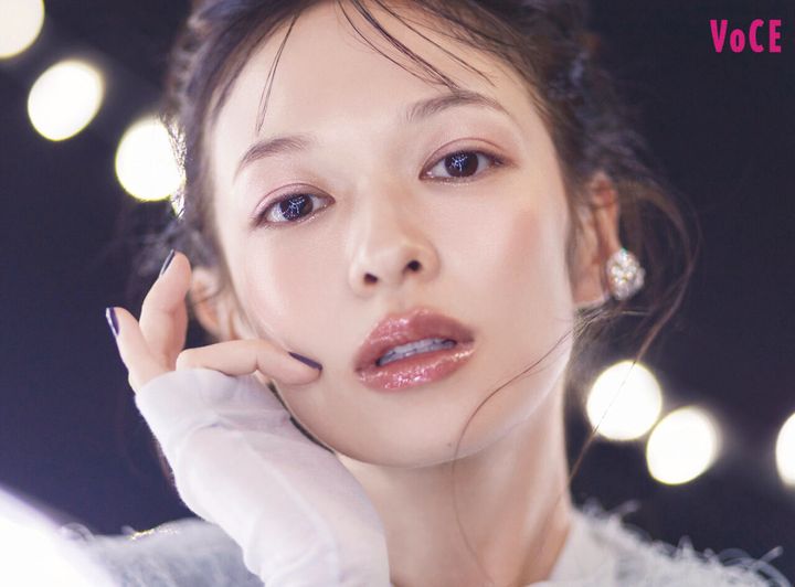 VOCE12月号の表紙は、timeleszの松島聡!大人の透明感で魅せる「自分らしさの現在地」。通常版表紙は戸田恵梨香が飾る。ほか、山田涼介の『心に残るもの』や、出口夏希、森絵梨佳のメイク特集など!