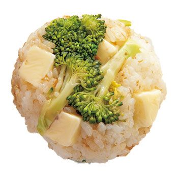 「悪魔のおにぎり」をアレンジ！ ごろごろチーズのおにぎりもあるよ！ お弁当や朝ごはんにおすすめのおにぎりレシピ【最新号からちょっと見せ】の画像2