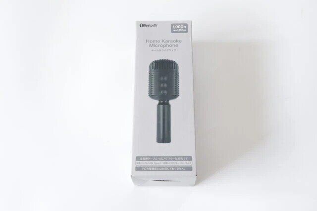 ダイソーのホームカラオケマイクのパッケージ