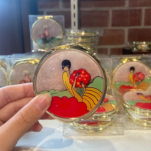 東京・三菱一号館美術館の「アール・デコとモード展」の「コンパクトミラー」