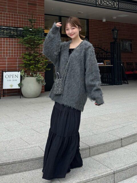 グレーシャギーカーディガンコーデ