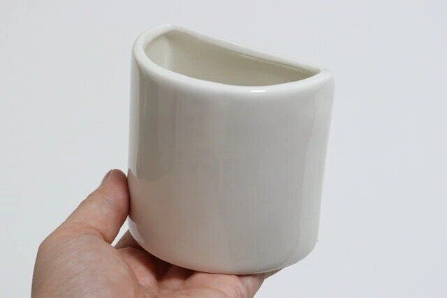 ダイソーのミニ植木鉢 2号 5.5cm