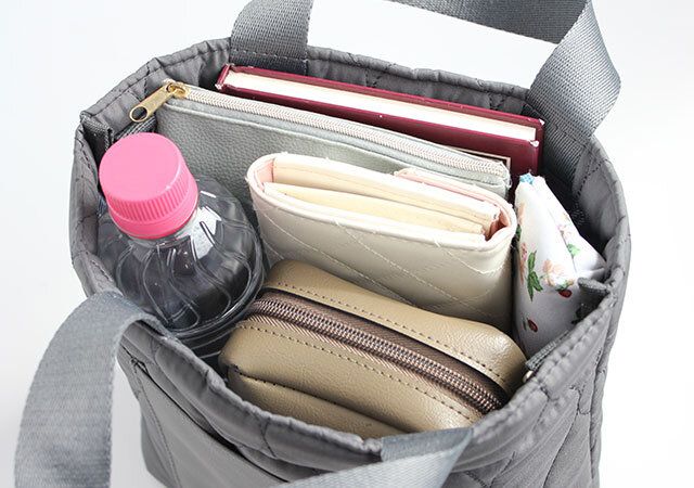 NEWYORKERのキルティングトートバッグの容量