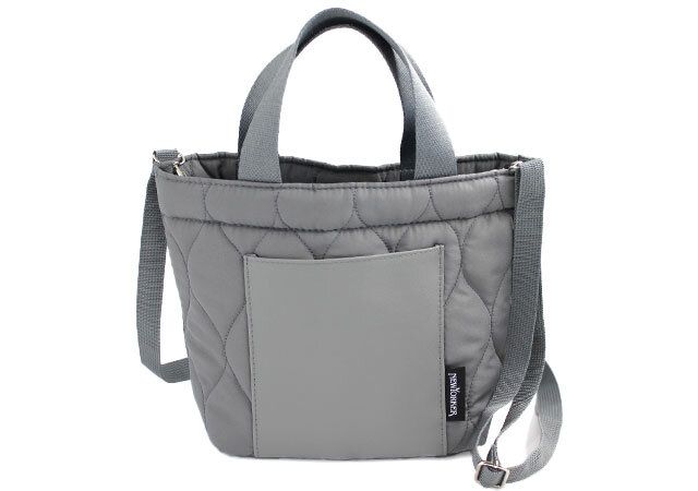 NEWYORKERのショルダーストラップつきキルティングトートバッグ