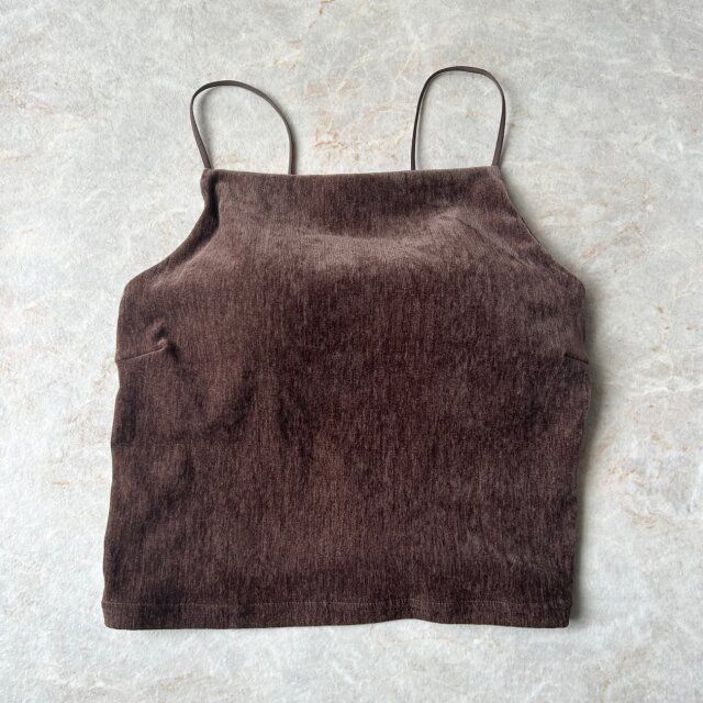 GU ブラフィールクロップドベロアキャミソール DARK BROWN