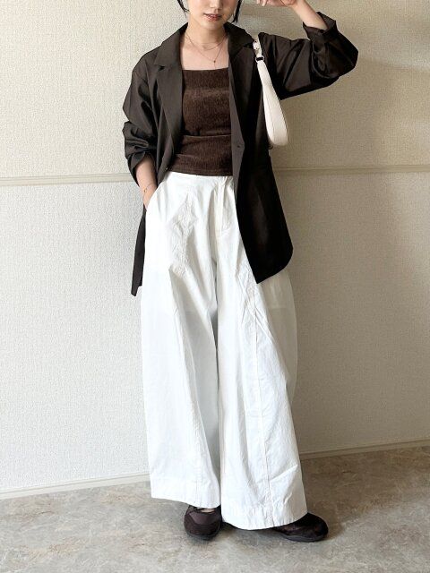 Style①ベロアキャミでつくる秋のジャケットコーデ