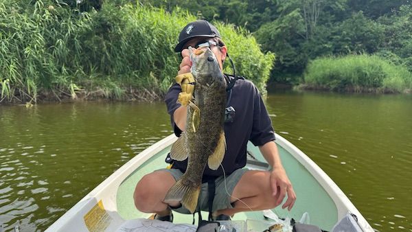 “ナニワ”のシンボル、幸福の神様「ビリケンさん」がルアーとなって登場
