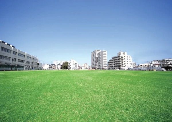 【東京都町田市】「Bubble Park in 町田シバヒロ」開催。転がったり弾き飛ばされたりしながら新感覚の遊びを体験