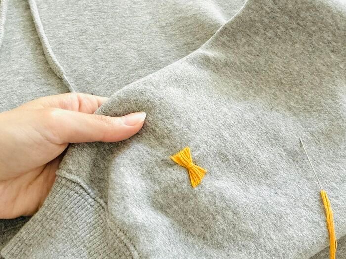 〈GU×ダイソー〉パーカーに“ちょこっと刺繍”するだけで激かわアップデート♡オリジナルアイテムが超簡単に作れた！