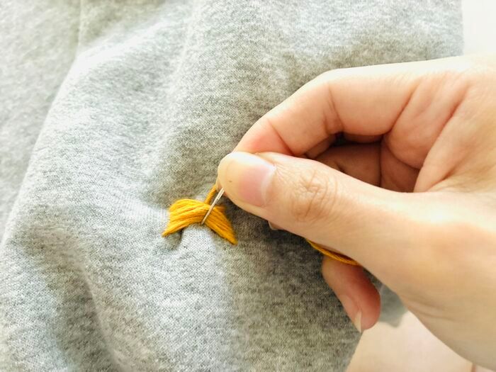 〈GU×ダイソー〉パーカーに“ちょこっと刺繍”するだけで激かわアップデート♡オリジナルアイテムが超簡単に作れた！