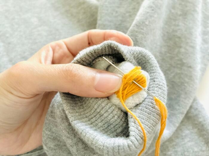 〈GU×ダイソー〉パーカーに“ちょこっと刺繍”するだけで激かわアップデート♡オリジナルアイテムが超簡単に作れた！