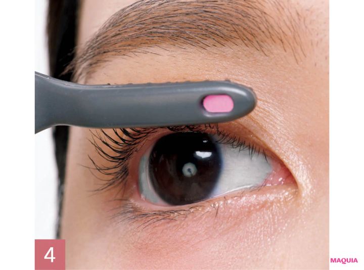 佐々木れな アイドルまつ毛 作り方 ホットビューラーでカール