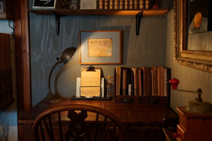 古いものに囲まれほっと一息。奥伊勢の古民家でのんびりスイーツ＆読書タイム「CAFEめがね書房」