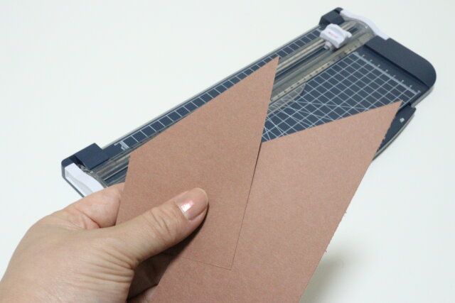 ダイソーのペーパーカッター 分度器付の切り方のコツ