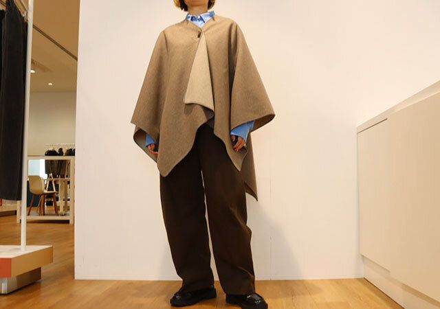 UNIQLO×JW ANDERSONコラボのポンチョ4