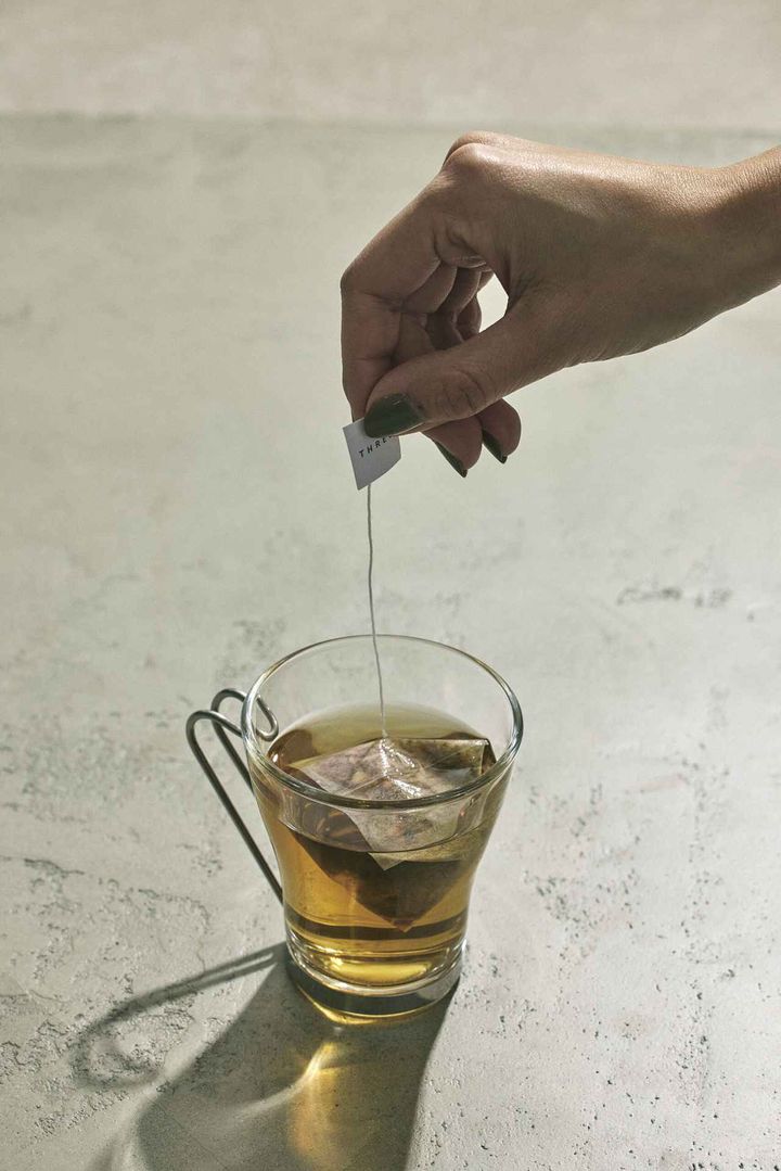 画像: THREE オリジナル ブレンドティー 全5種（ゼラニウム / レモングラス / ペパーミント / ラベンダー / カモミールジャーマン） 各¥1,728 出典：www.threecosmetics.com