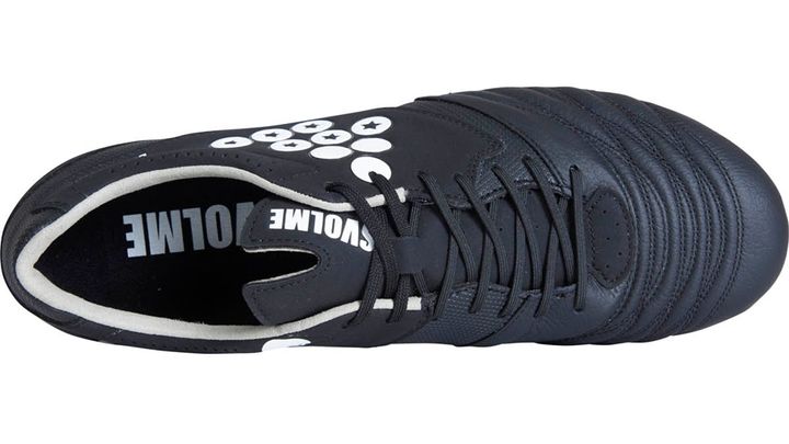 日本代表の22歳新星、着用スパイクは日本の『スボルメ』！ブラジル戦大活躍で「国際舞台で示した存在感」