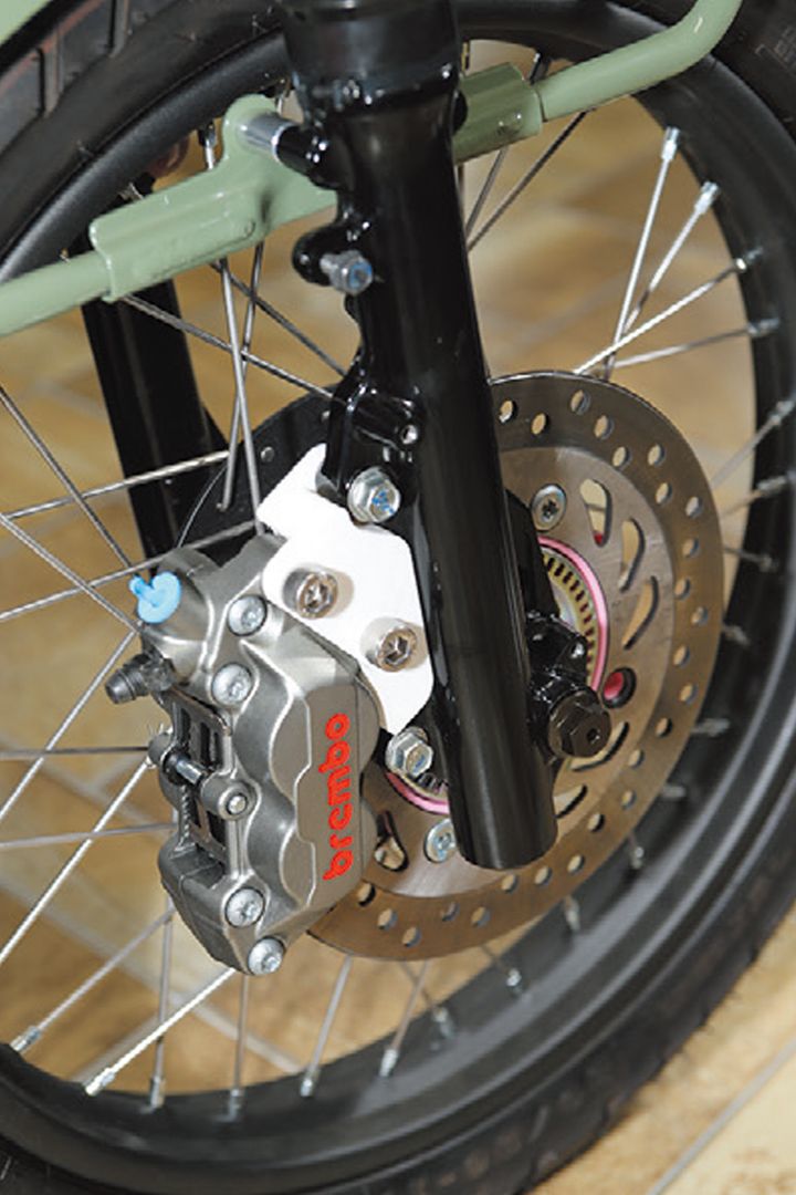 CT125にブレンボ4POTキャリパーが装着可能になる日が来る!?