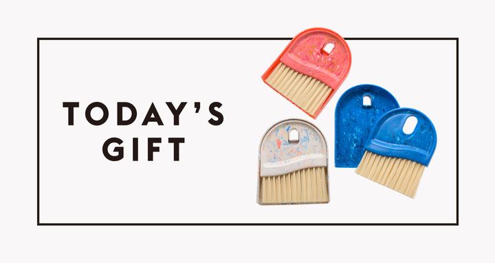 〈CRASOU〉のデスクほうき