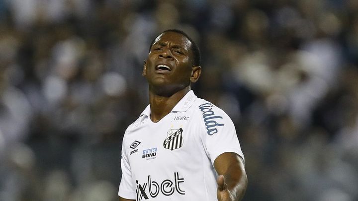 「選手への襲撃」が続くエクアドル、元代表の29歳FWが武装集団に撃たれる…試合を巡る「脅迫」が原因か