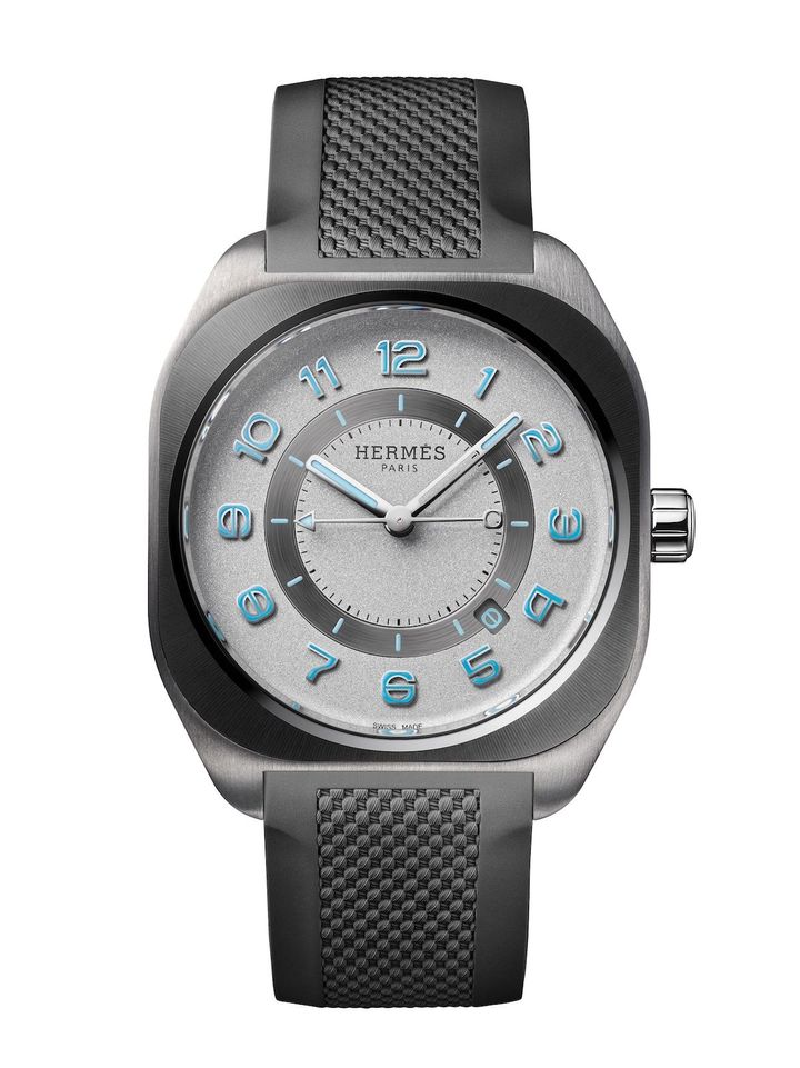 「エルメスH08」ウォッチ 限定モデル（チタン、ラバーストラップ、ケース径42mm、自動巻き）￥1,320,000 ©Joël Von Allmen
