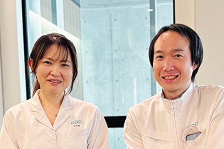 花王株式会社 スキンケア研究所 高野 圭さん（右）、花王株式会社 スキンケア研究所 曽根千晶さん（左）