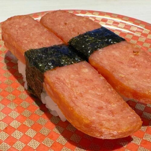 世界初の“グローバル寿司店”誕生！GENKI SUSHI×魚べいが上野にオープン、逆輸入「ハワイフェア」も開催中