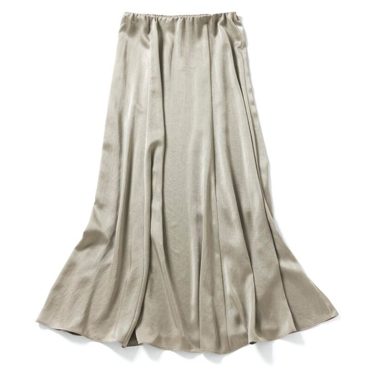 スカート1万9800円（サロン アダム エ ロペ／ジュン カスタマーセンター）